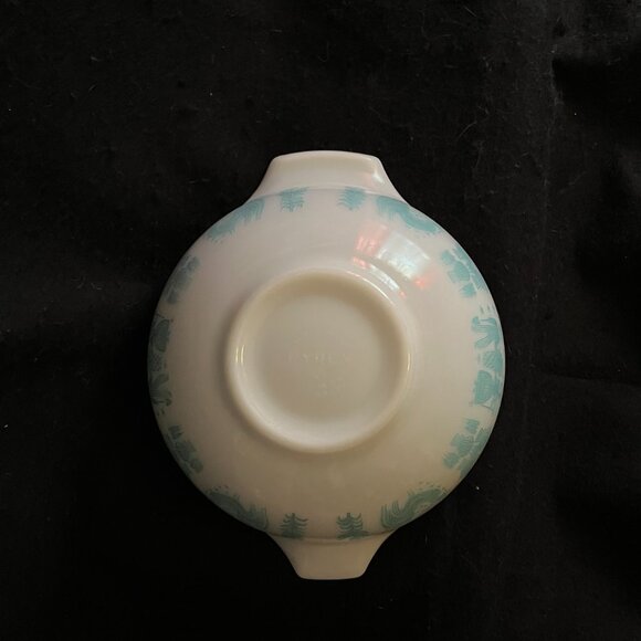 Vintage Pyrex ‘Amish Butterprint ‘Cinderella’ Nesting Mixing Bowl* - Picture 6 of 6